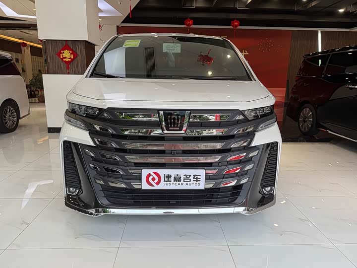 Фото 2 - Toyota Vellfire