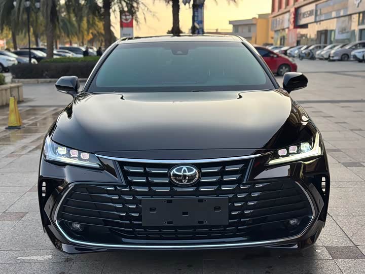 Фото 2 - Toyota Avalon