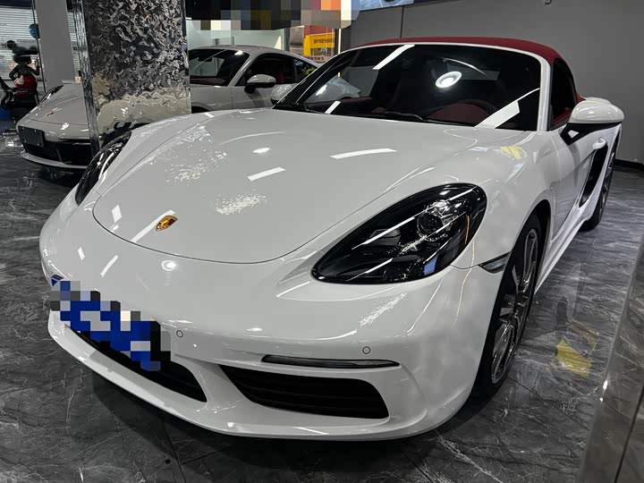 Фото 1 - Porsche 718