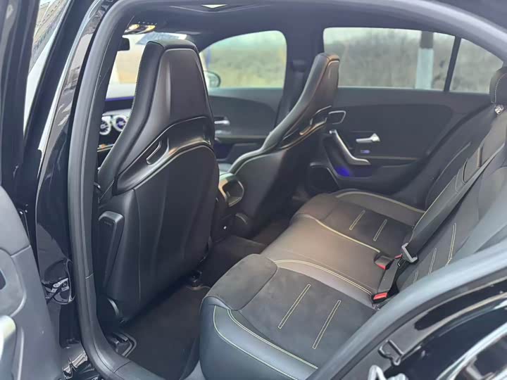 Фото 3 - Mercedes-Benz A-Class AMG