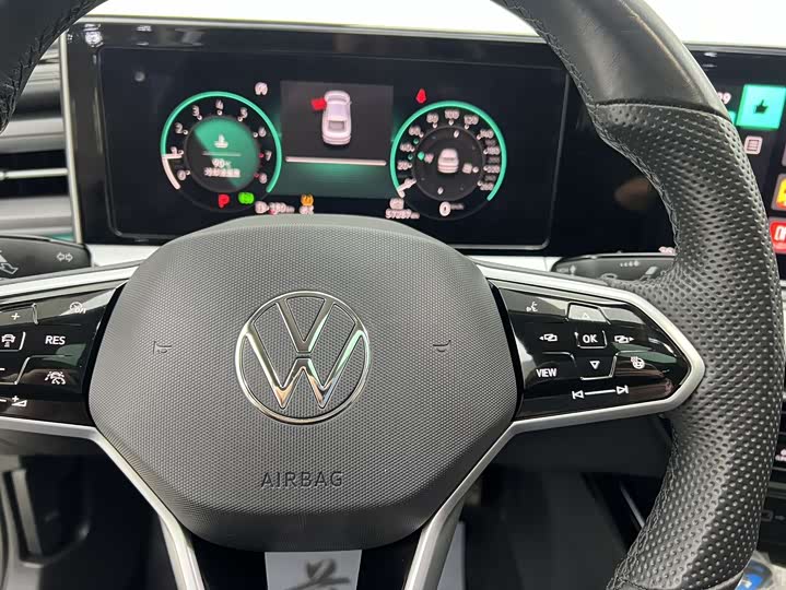 Фото 8 - Volkswagen Lamando L