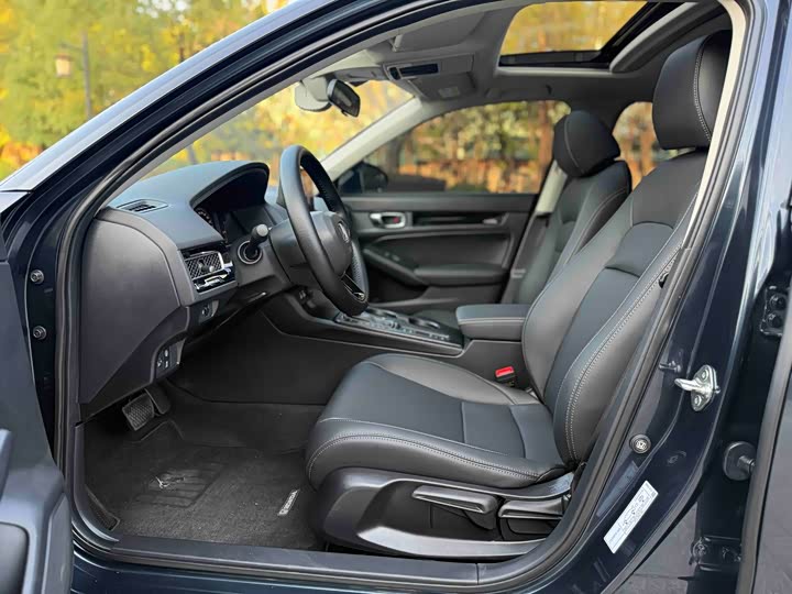 Фото 4 - Honda Civic