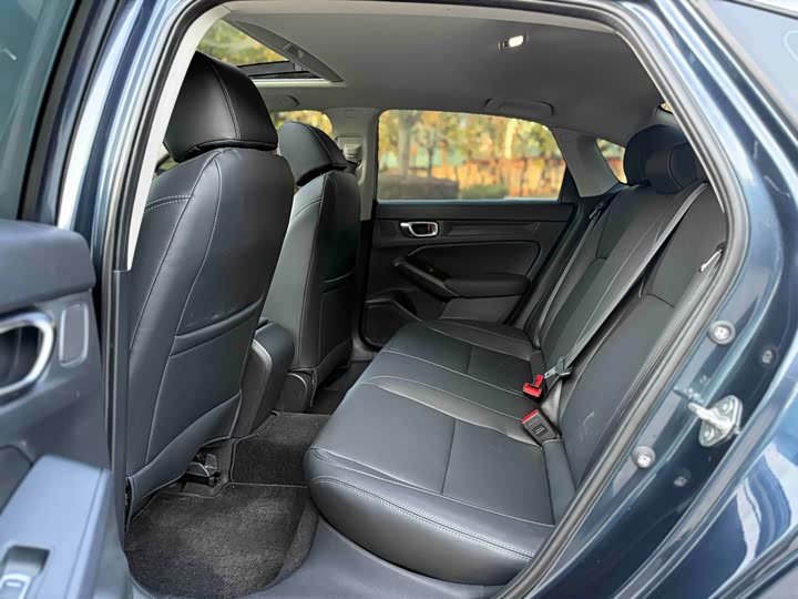 Фото 7 - Honda Civic