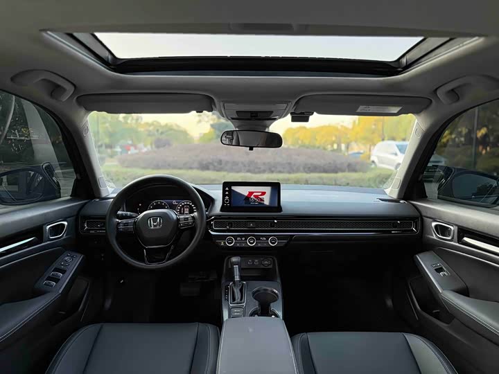 Фото 8 - Honda Civic