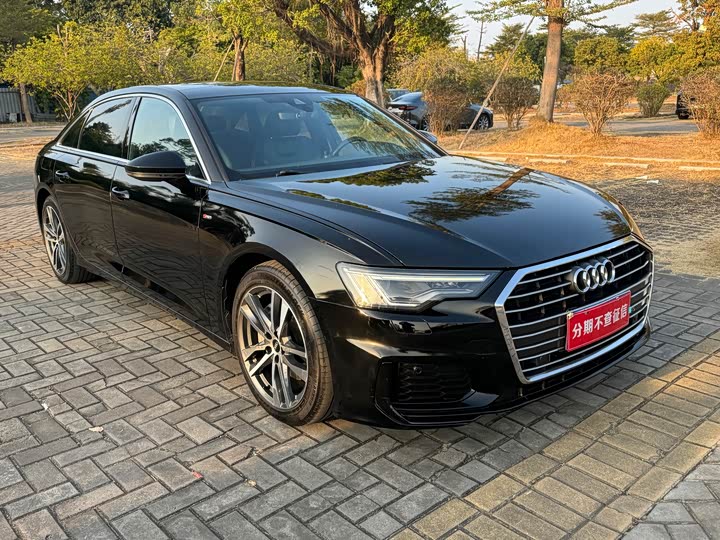 Фото 7 - Audi A6L