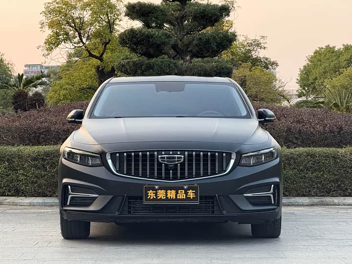 Фото 2 - Geely Preface