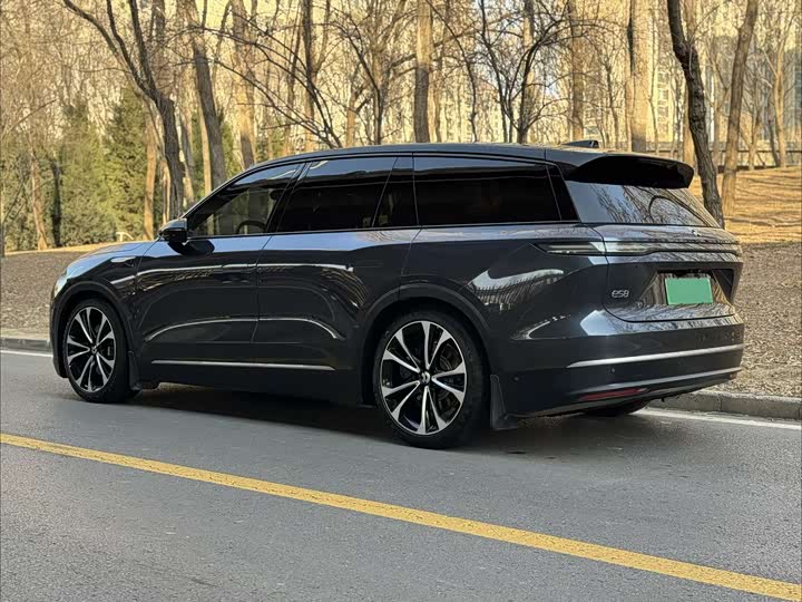 Фото 3 - Nio ES8