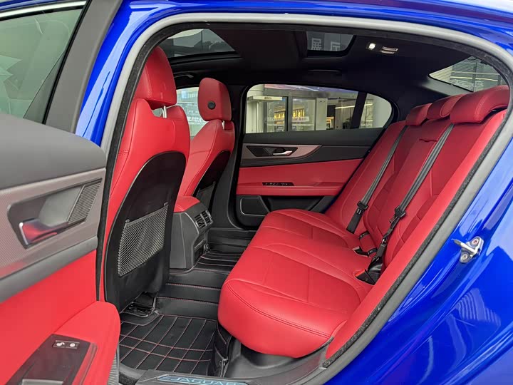 Фото 5 - Jaguar XE L