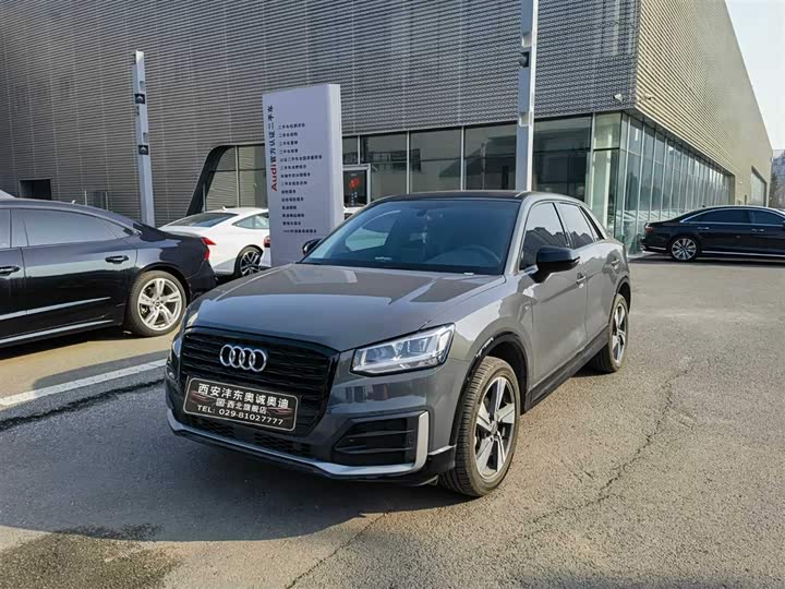 Фото 1 - Audi Q2L