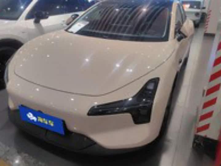 Фото 1 - XPeng Mona M03