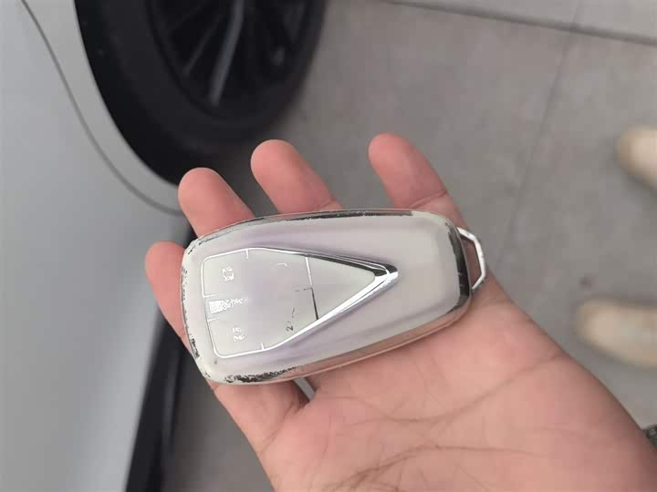 Фото 9 - Changan UNI-V