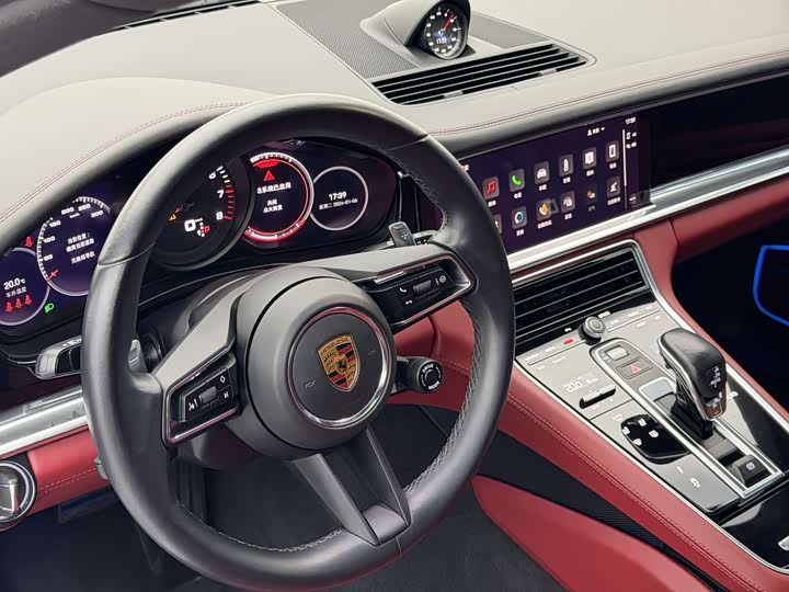 Фото 7 - Porsche Panamera