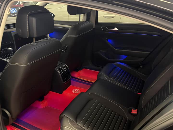 Фото 5 - Volkswagen Magotan