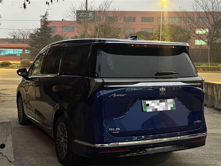 Фото 6 - Buick GL8 Hybrid