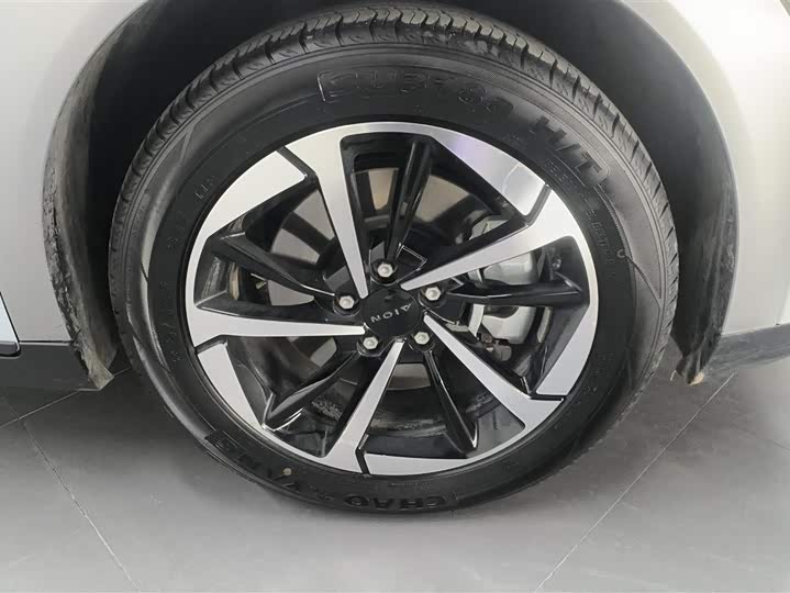 Фото 6 - GAC Aion Y