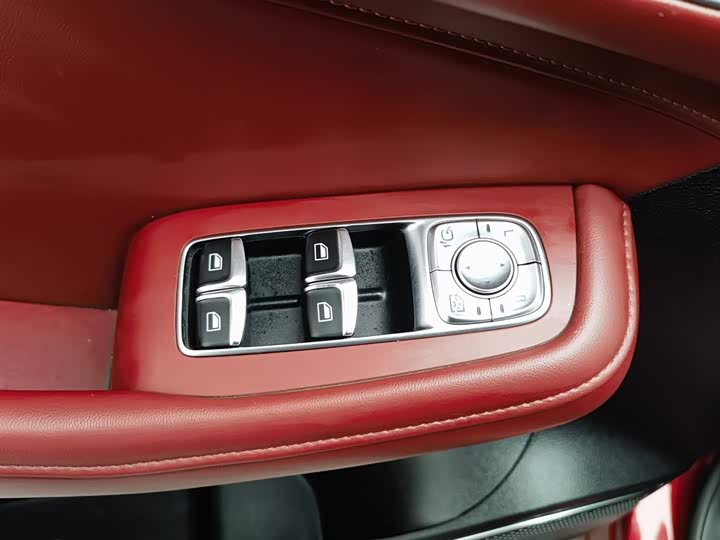 Фото 9 - MG Motor HS