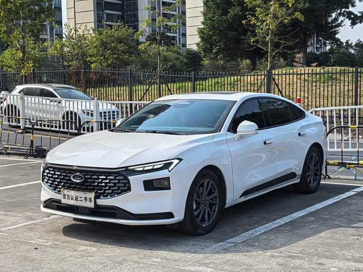 Фото 1 - Ford Mondeo