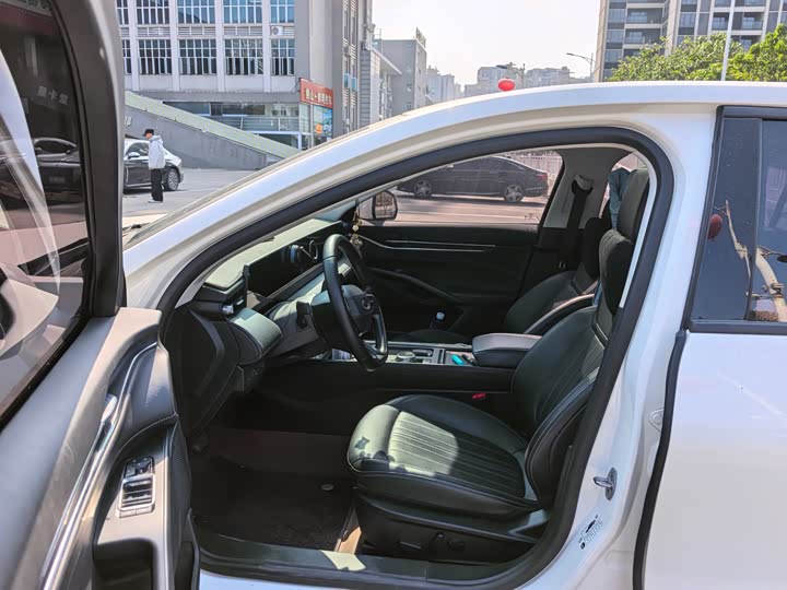 Фото 5 - Ford Mondeo