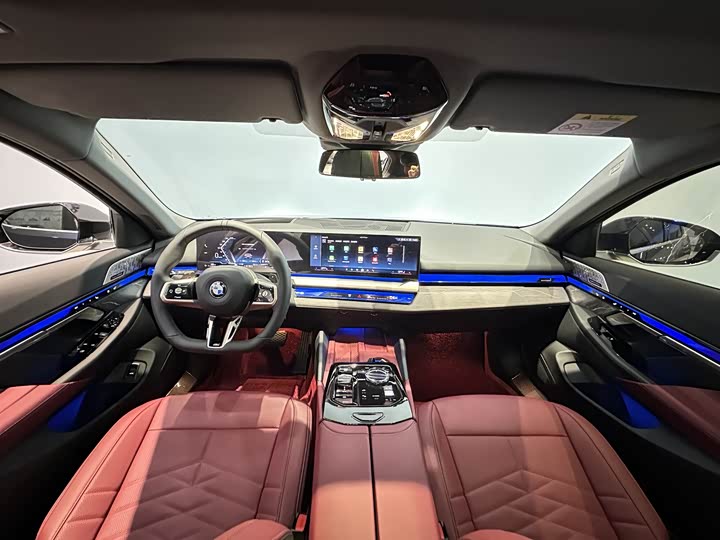 Фото 9 - BMW 5 Series