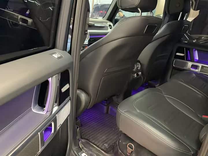 Фото 4 - Mercedes-Benz G-Class