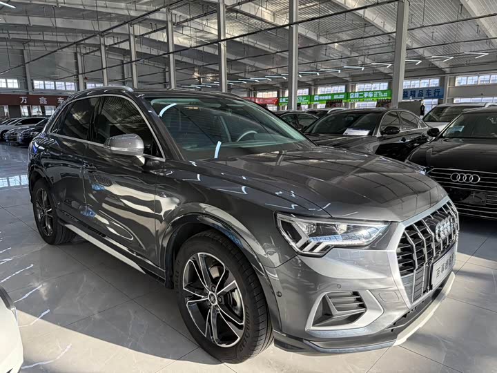 Фото 3 - Audi Q3