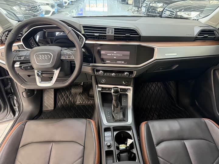 Фото 5 - Audi Q3