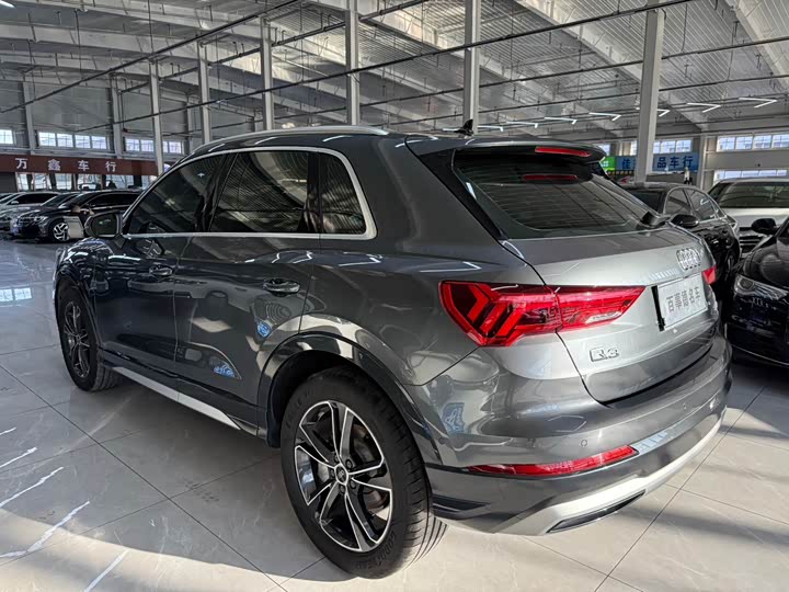 Фото 7 - Audi Q3