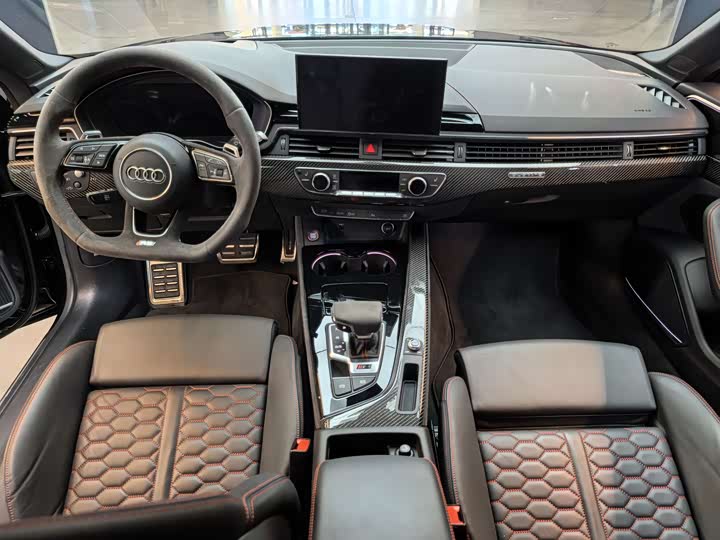 Фото 8 - Audi RS 5