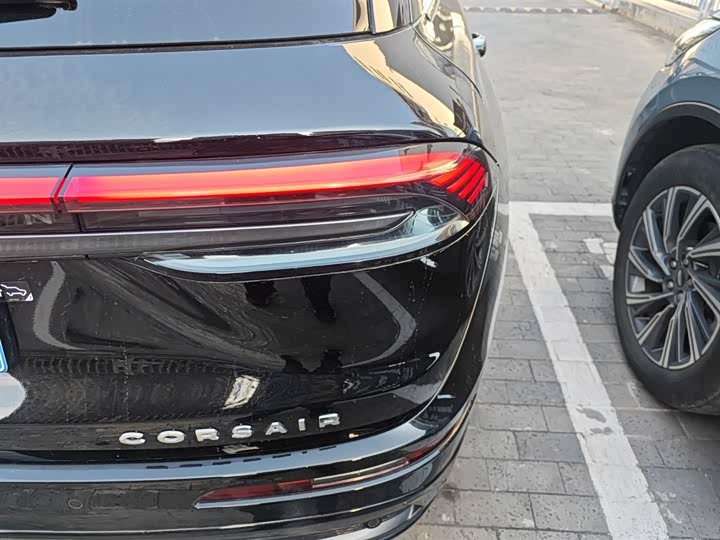 Фото 8 - Lincoln Corsair