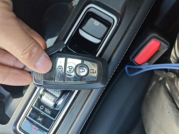 Фото 9 - Lincoln Corsair