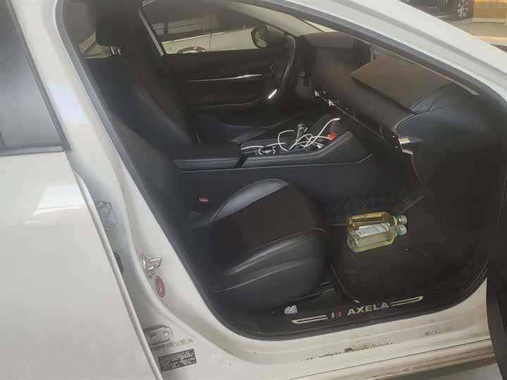 Фото 8 - Mazda 3 (Axela)