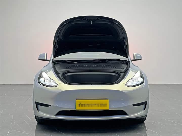 Фото 9 - Tesla Model Y