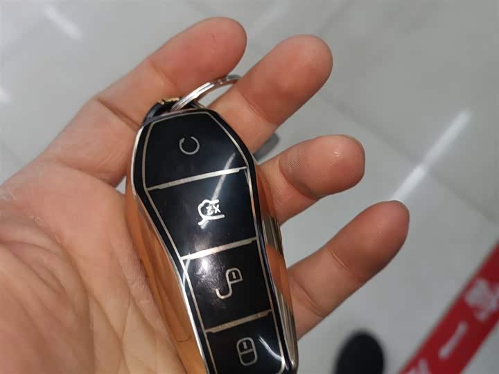 Фото 9 - BYD Han