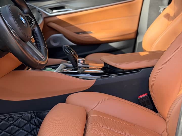 Фото 3 - BMW 5 Series