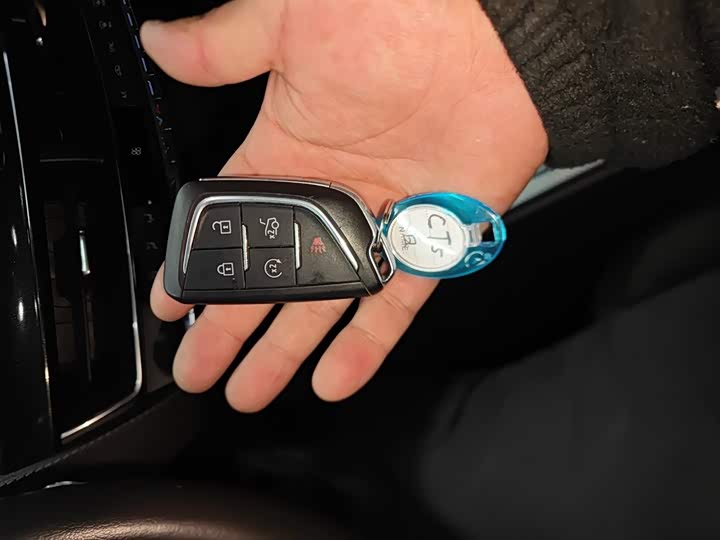 Фото 9 - Cadillac CT5