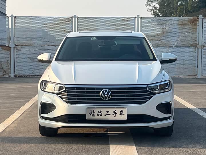 Фото 2 - Volkswagen Lavida