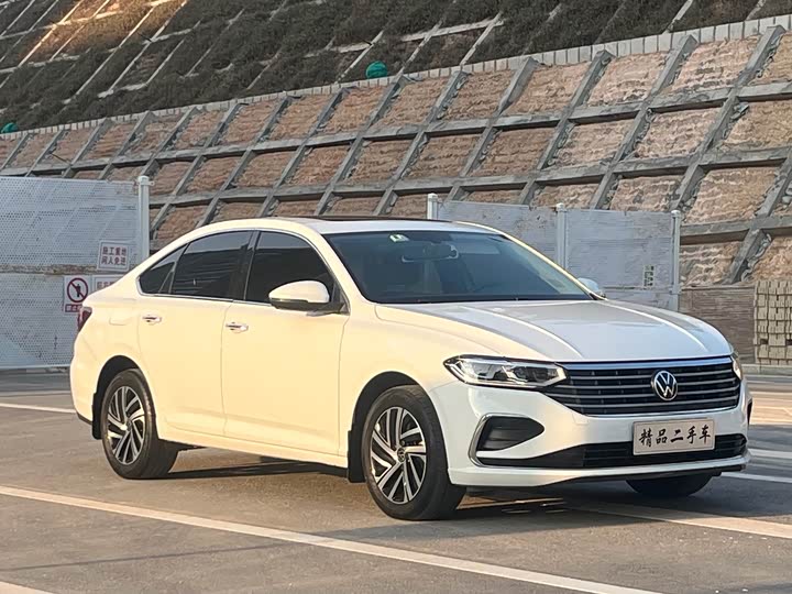 Фото 3 - Volkswagen Lavida