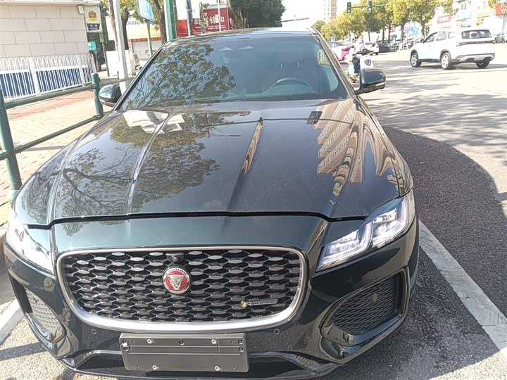 Фото 3 - Jaguar XF L