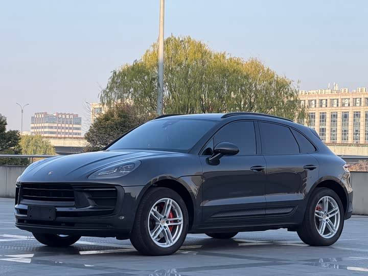 Фото 1 - Porsche Macan