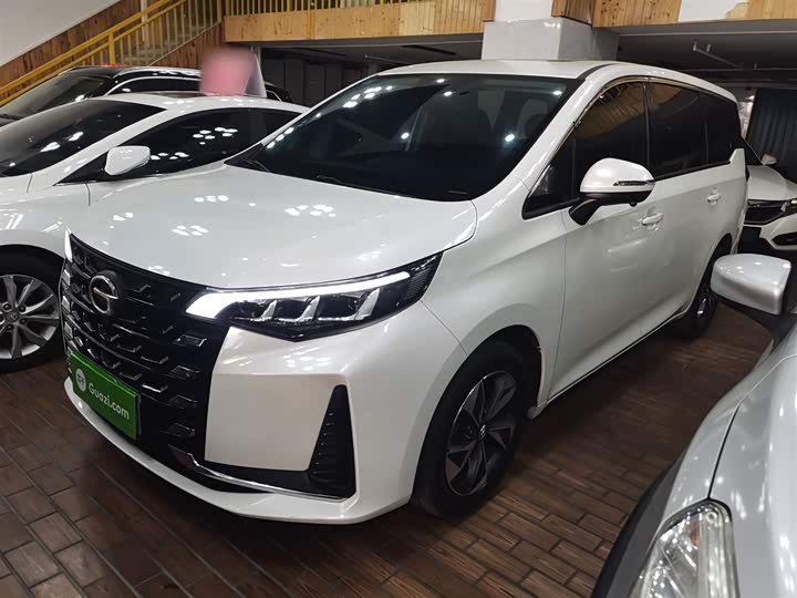 Фото 1 - GAC Trumpchi M6