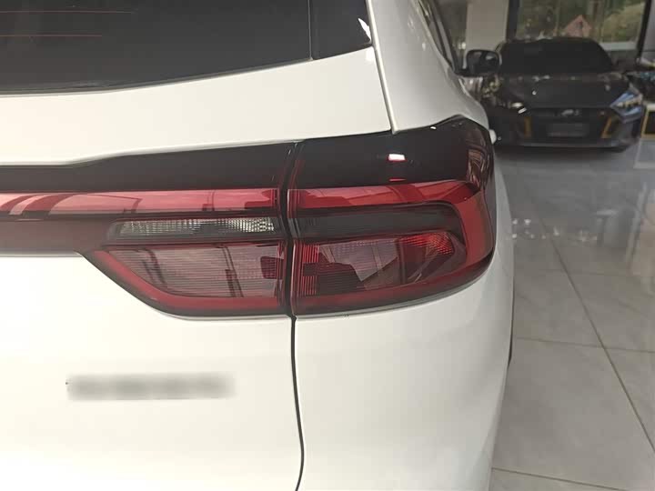 Фото 8 - Chery Tiggo 8