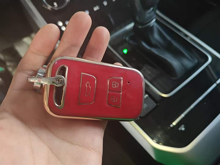 Фото 9 - Chery Tiggo 8