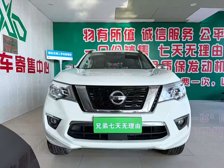 Фото 2 - Nissan Terra