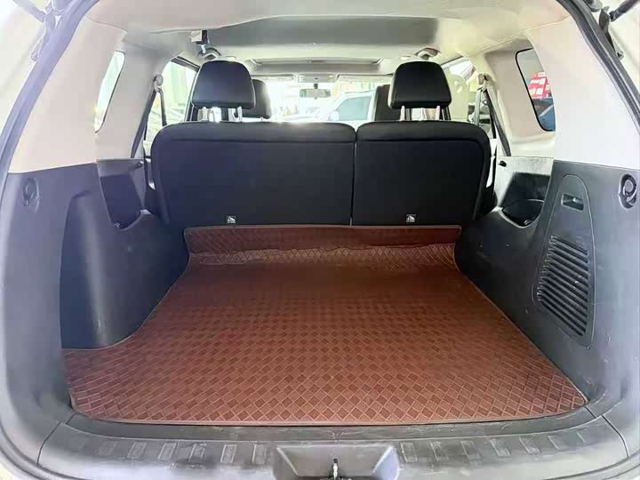 Фото 7 - Nissan Terra