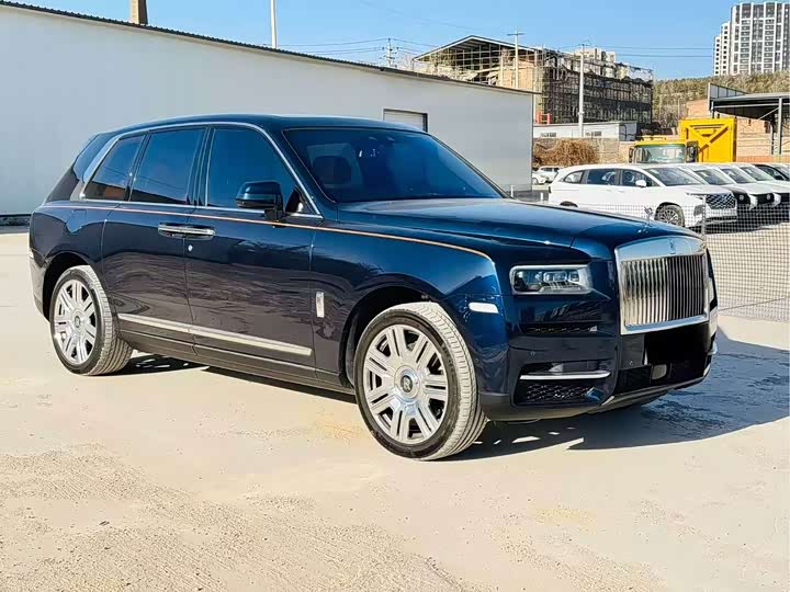 Фото 2 - Rolls-Royce Cullinan