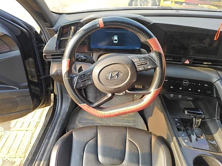 Фото 3 - Hyundai Elantra N line