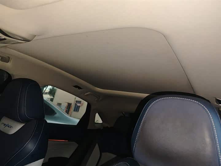 Фото 9 - Geely Preface