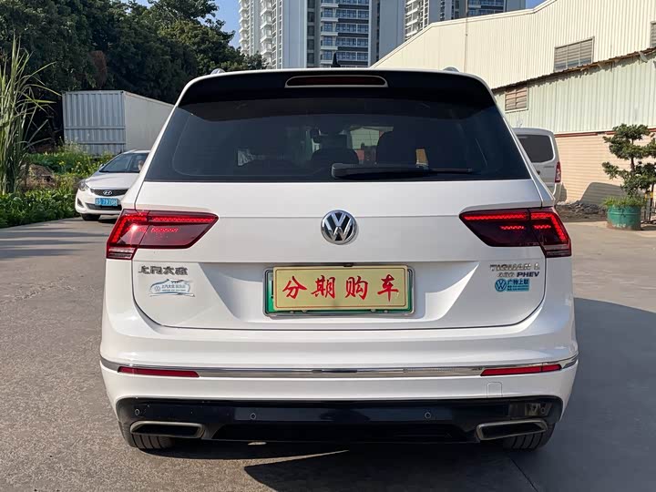 Фото 6 - Volkswagen Tiguan L Hybrid