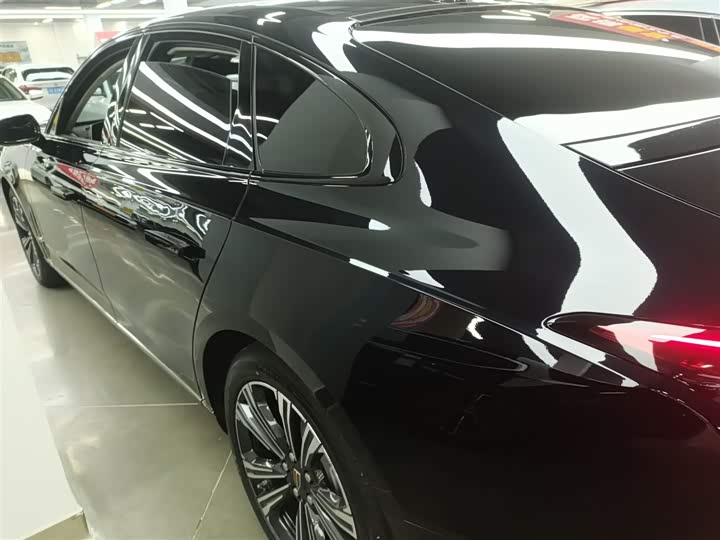 Фото 5 - Hongqi H9