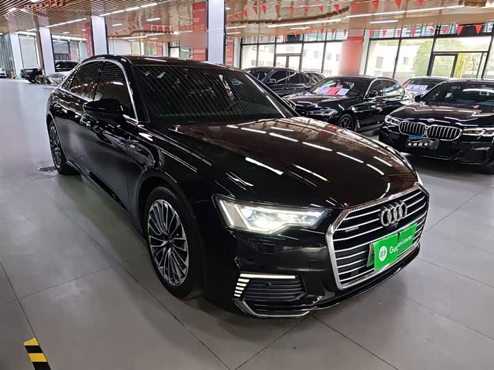 Фото 4 - Audi A6L Hybrid